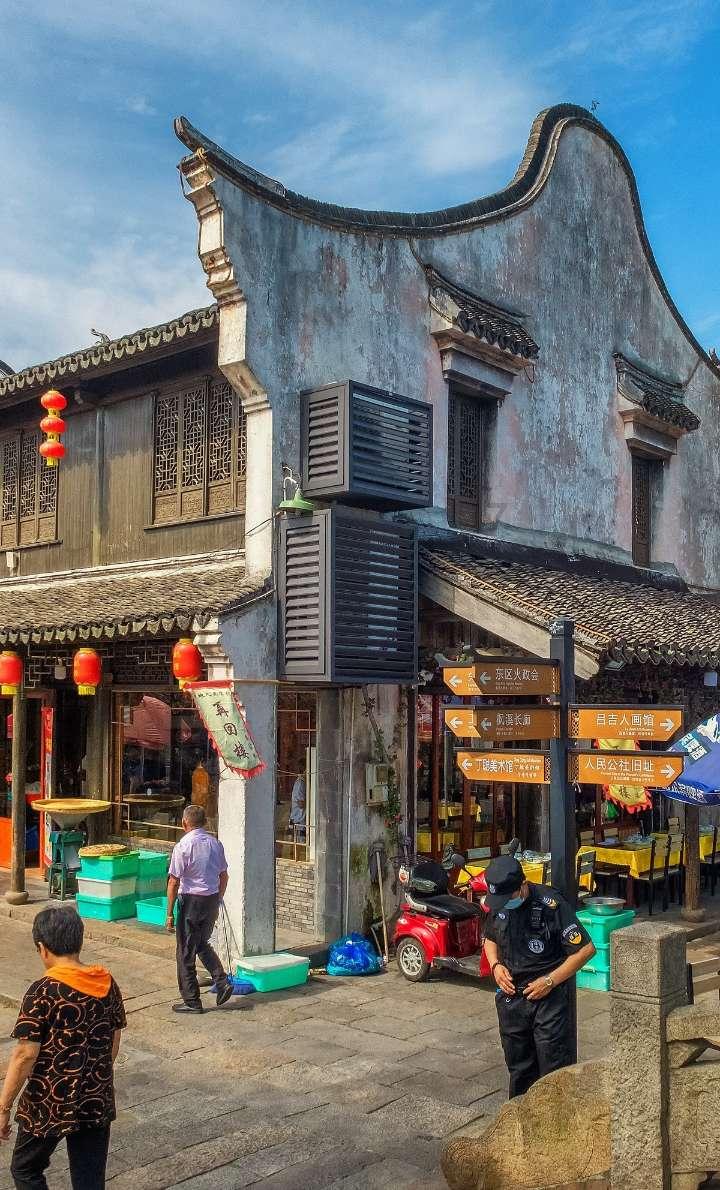 wps中的表格复制粘贴到另外一个word里显示乱了？游戏画面